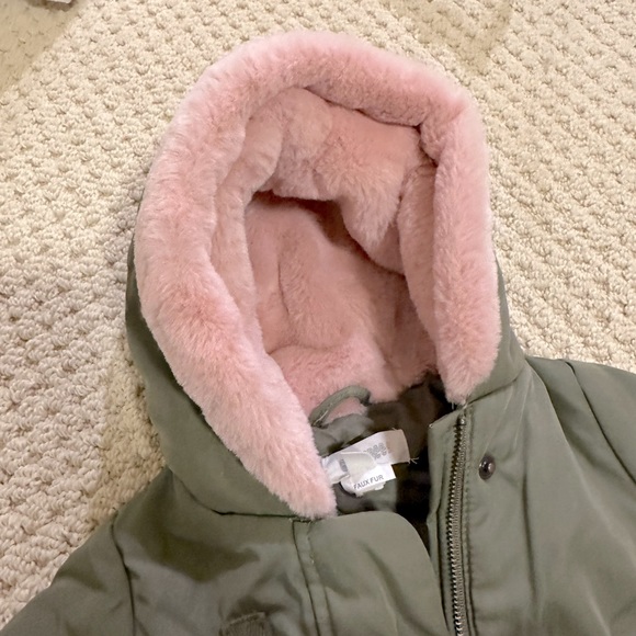 NEW Gymboree Baby Girl’s Soft Faux Fur Parka - Picture 5 of 6